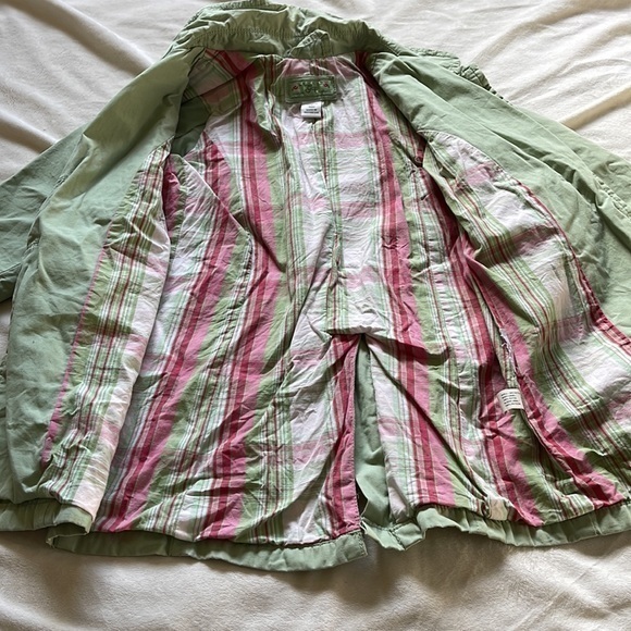 Gap Trench Coat. Light Green size 3 - Picture 5 of 11